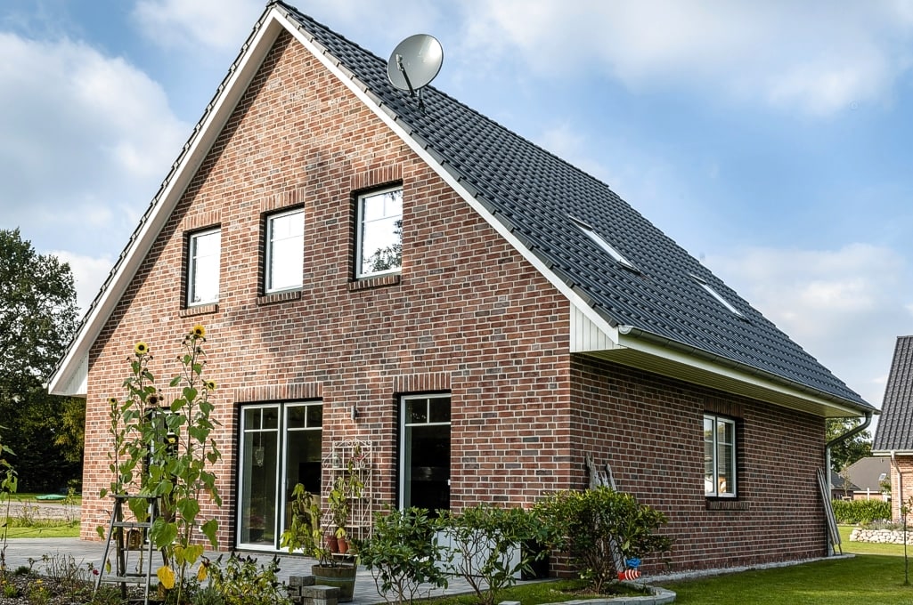 Einfamilienhaus mit City-XL mit walmdach