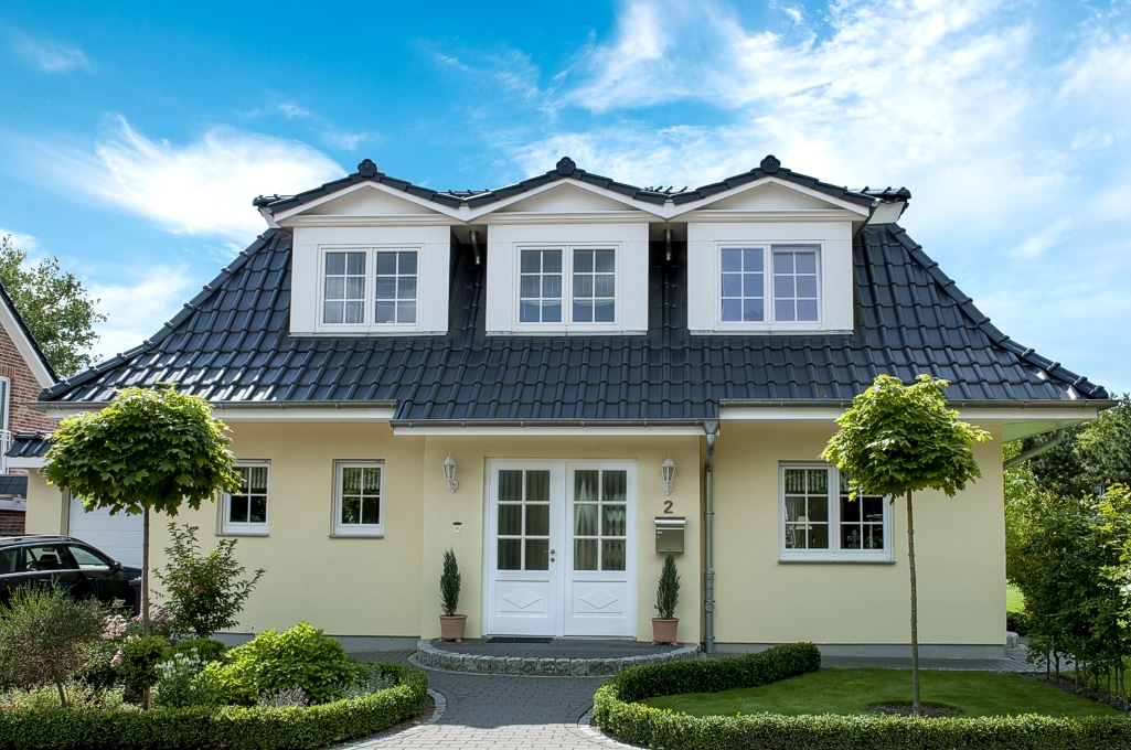 Einfamilenhaus "Landsitz" mit Mansarddach - Ansicht 1