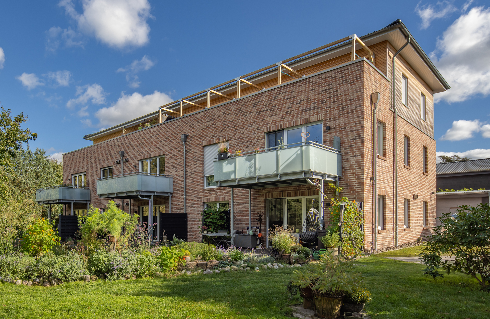 Mehrfamilienhaus mit 8 Wohneinheiten - Foto: René Sievert